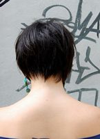 fryzury krótkie - uczesanie damskie z włosów krótkich zdjęcie numer 14